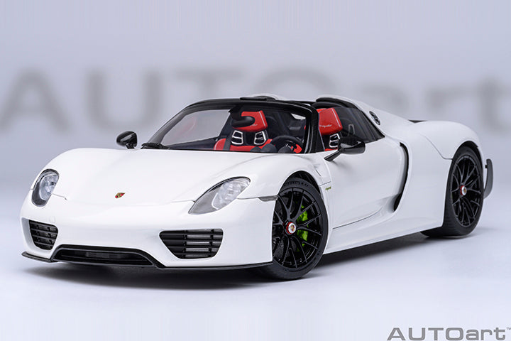 77920 PORSCHE 918 SPYDER WEISSACH PACKAGE (WHITE/RED INTERIOR)