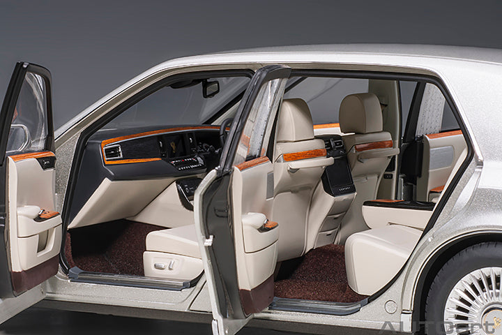 78770 TOYOTA CENTURY SPECIAL EDITION WITH CURTAIN (SILVER)