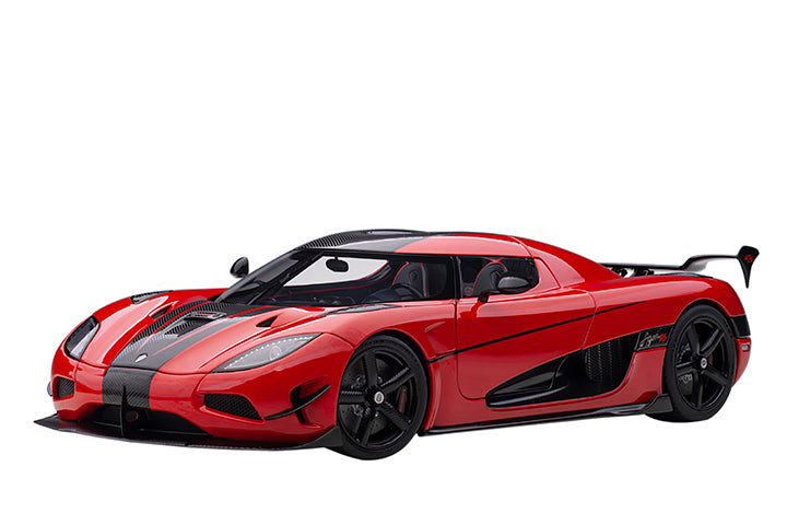 79022 KOENIGSEGG AGERA RS (CHILLI RED/CARBON BLACK/BLACK ACCENTS)