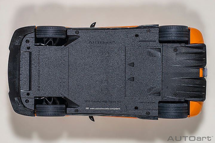 79023 KOENIGSEGG AGERA RS (CONE ORANGE/CARBON BLACK/BLACK ACCENTS)