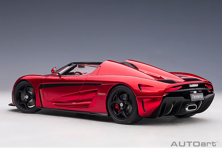 79026 KOENIGSEGG REGERA (APPLE RED/METALLIC RED)