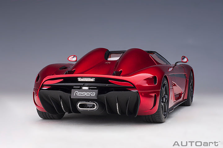 79026 KOENIGSEGG REGERA (APPLE RED/METALLIC RED)