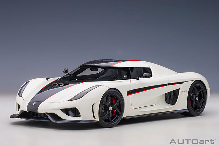 79027 KOENIGSEGG REGERA (WHITE/BLACK CARBON/RED ACCENTS)