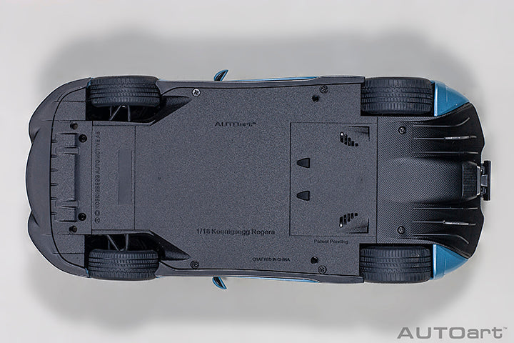 79028 KOENIGSEGG REGERA (HORIZON BLUE)