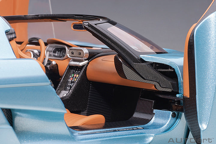 79028 KOENIGSEGG REGERA (HORIZON BLUE)