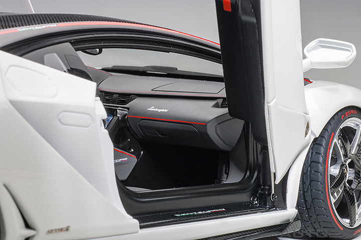 79111 LAMBORGHINI CENTENARIO (BIANCO ISIS/SOLID WHITE)