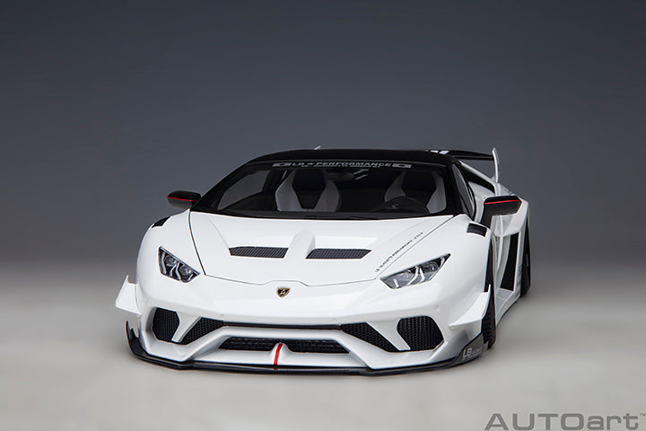 79125 LIBERTY WALK LB SILHOUETTE WORKS HURACAN GT (WHITE)
