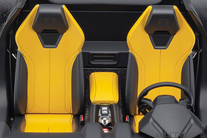 79127 LIBERTY WALK LB SILHOUETTE WORKS HURACAN GT (METALLIC YELLOW)