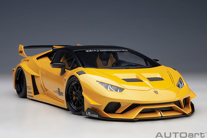 79127 LIBERTY WALK LB SILHOUETTE WORKS HURACAN GT (METALLIC YELLOW)