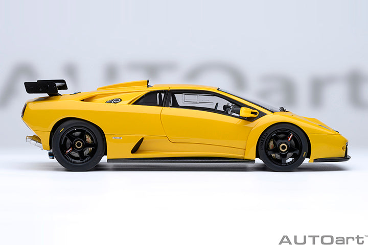 79138 LAMBORGHINI DIABLO GTR (SUPERFLY YELLOW)