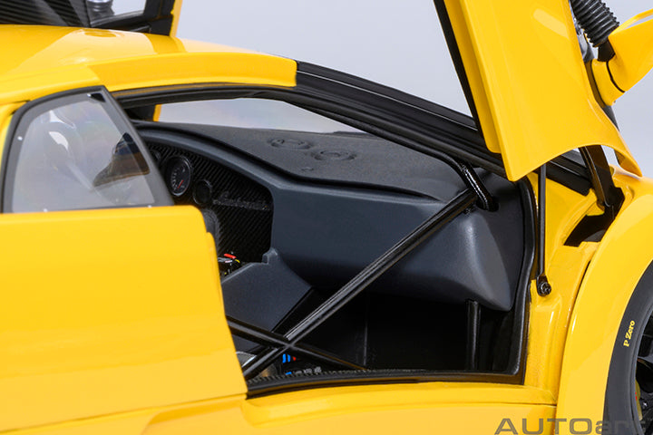 79138 LAMBORGHINI DIABLO GTR (SUPERFLY YELLOW)