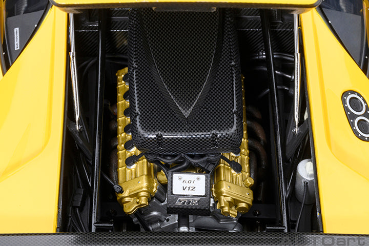 79138 LAMBORGHINI DIABLO GTR (SUPERFLY YELLOW)