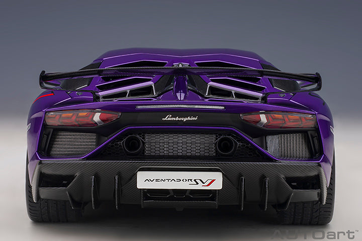79179 LAMBORGHINI AVENTADOR SVJ (VIOLA PASIFAE/PEARL PURPLE)