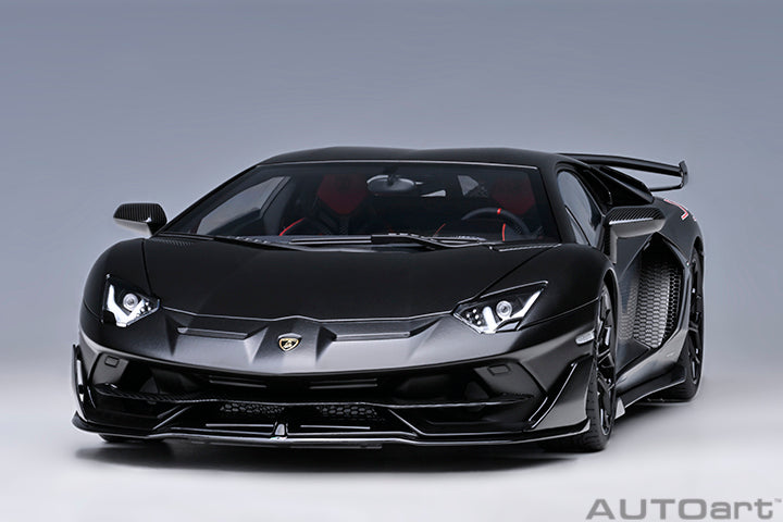 79219 LAMBORGHINI AVENTADOR SVJ (NERO NEMESIS/MATT BLACK)