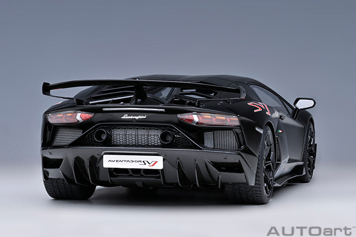 79219 LAMBORGHINI AVENTADOR SVJ (NERO NEMESIS/MATT BLACK)