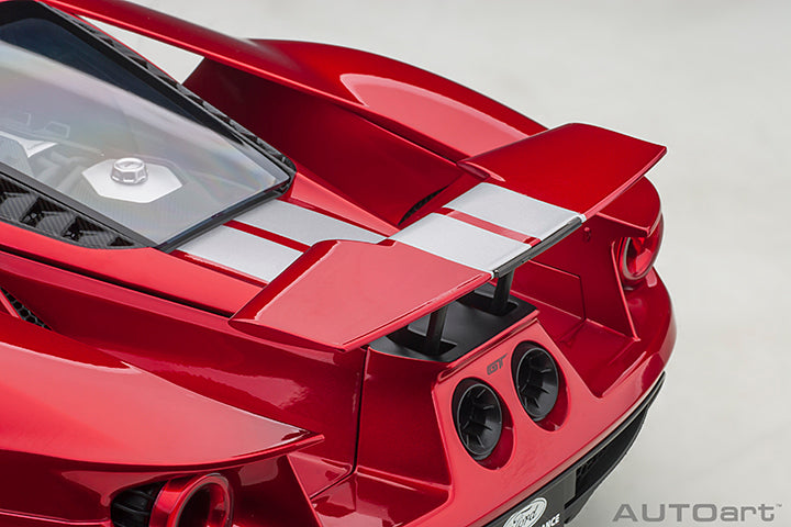 12106 FORD GT 2017 (LIQUID RED/SILVER STRIPES)