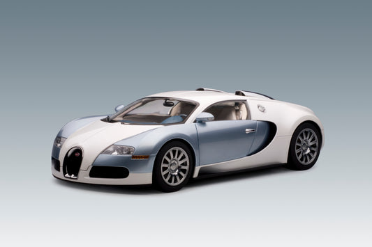 12533 BUGATTI 16.4 VEYRON PEARL/ICE BLUE