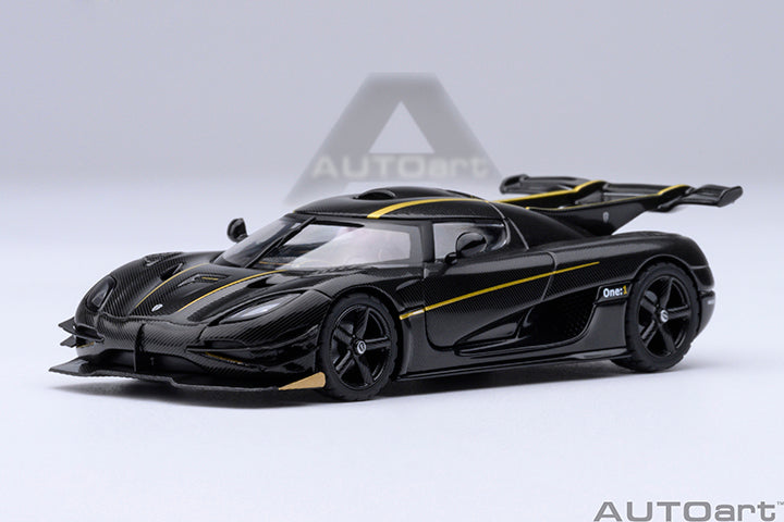 20043 KOENIGSEGG ONE : 1 (CLEAR CARBON FIBER/GOLD STRIPES)