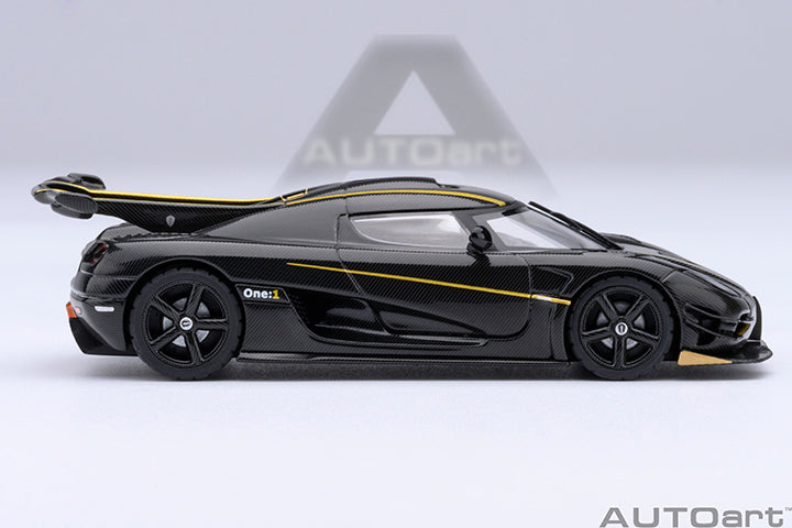 20043 KOENIGSEGG ONE : 1 (CLEAR CARBON FIBER/GOLD STRIPES)