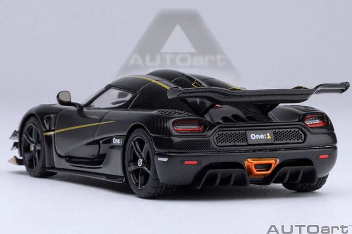 20043 KOENIGSEGG ONE : 1 (CLEAR CARBON FIBER/GOLD STRIPES)