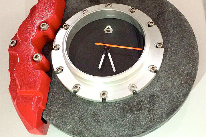 40543 CERAMIC BRAKE DISC CLOCK (RED CALIPER / SILVER CENTRE ) (DIAMETER :320 MM)