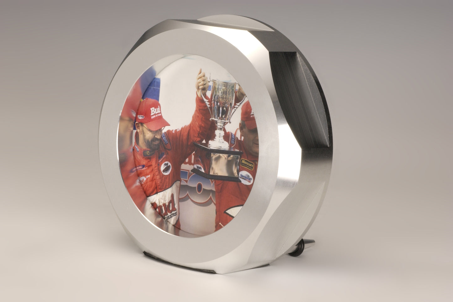 45501 CENTER LOCK NUT PHOTO FRAME