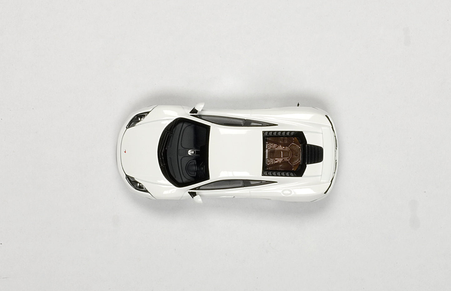 56009 MCLAREN 12C (WHITE)