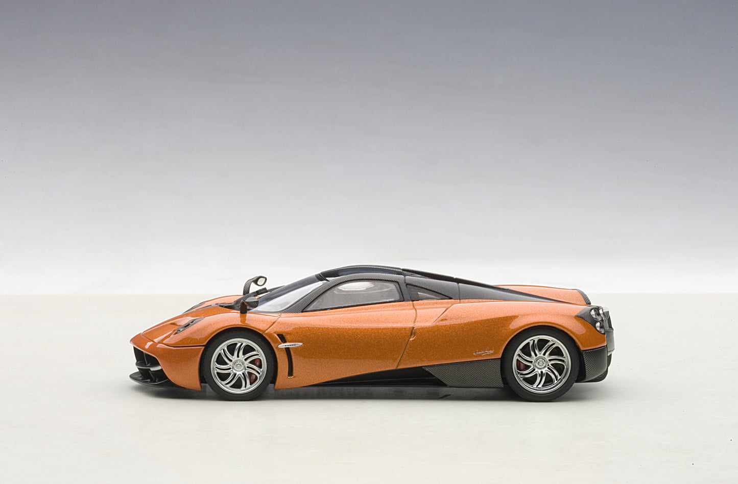 58207 PAGANI HUAYRA (BRONZE)