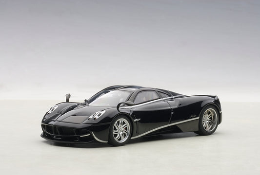58209 PAGANI HUAYRA (BLACK W/SILVER STRIPES)