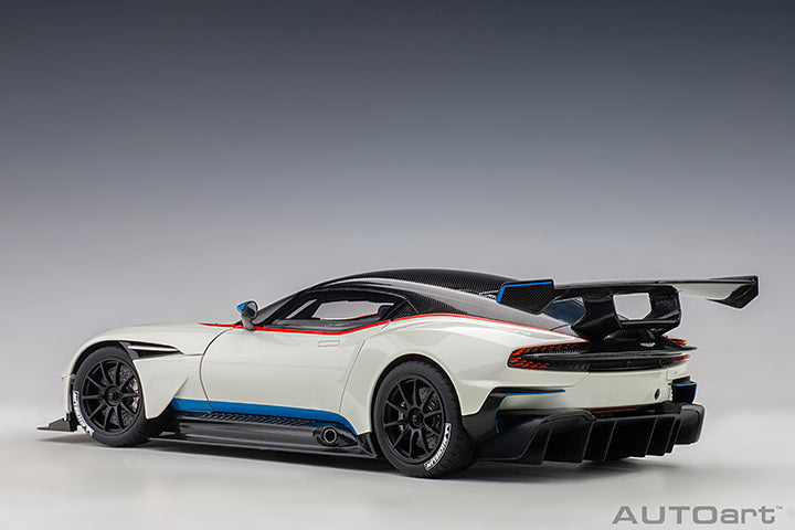 70261 ASTON MARTIN VULCAN (STRATUS WHITE W/ BLUE &amp; RED STRIPES)