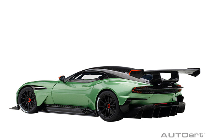 70263 ASTON MARTIN VULCAN (APPLE TREE GREEN METALLIC)