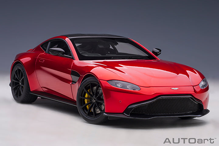 70277 ASTON MARTIN VANTAGE 2019 (HYPER RED/CARBON BLACK ROOF)