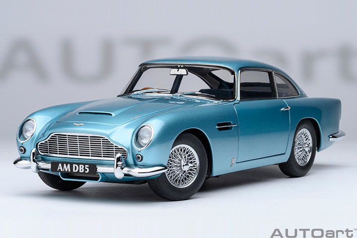 70288 ASTON MARTIN DB5 (CARIBBEAN PEARL/BLUE)