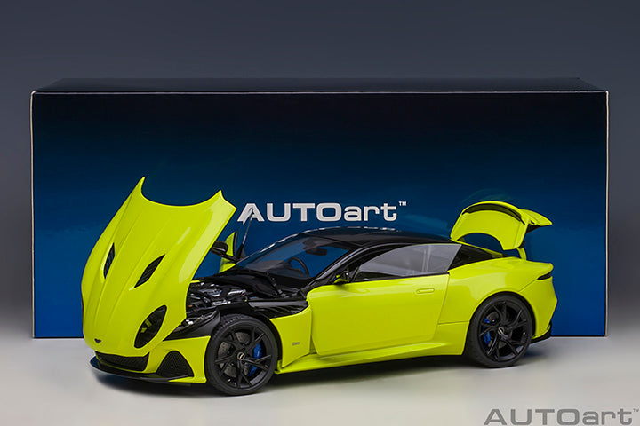 70295 ASTON MARTIN DBS SUPERLEGGERA (LIME ESSENCE)