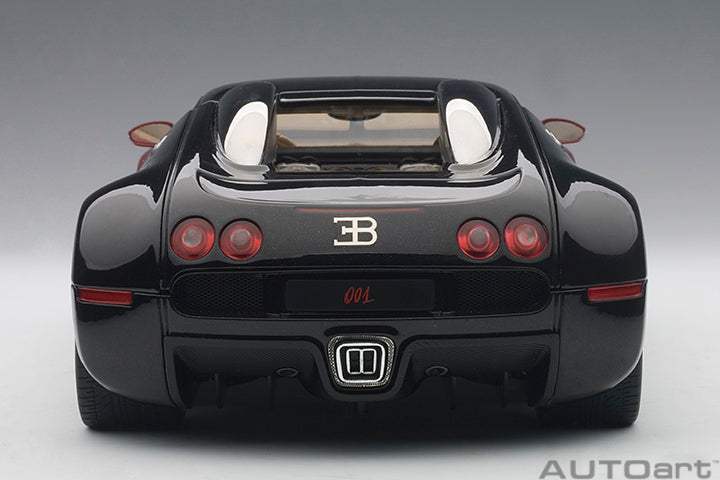 70909 BUGATTI EB 16.4 VEYRON PRODUCTION CAR (INTERIOR IN BEIGE / BODY SHELL IN BLACK/RED)（LIMITED EDITION OF 1,200 PIECES WORLDWIDE)
