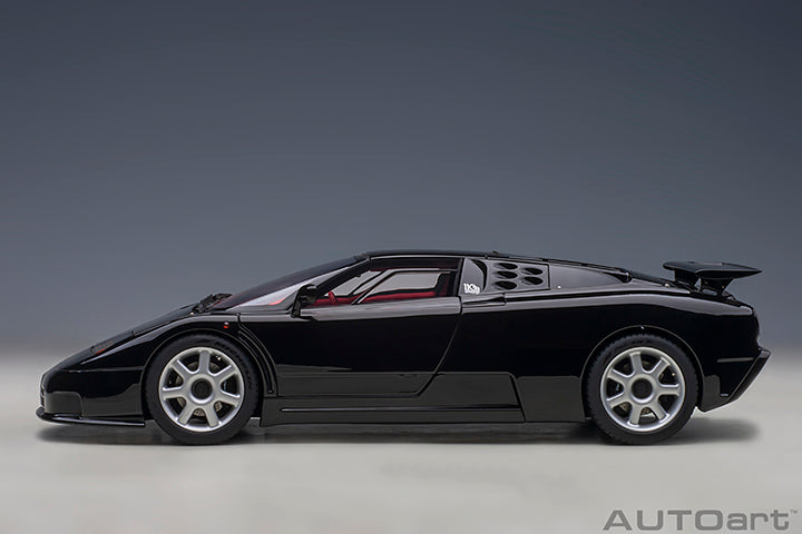 70919 BUGATTI EB110 SS (NERO VERNICE/BLACK)