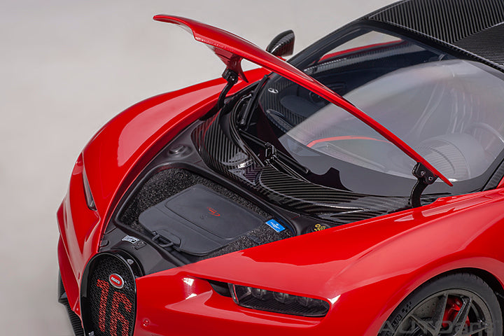 70966 BUGATTI CHIRON SPORT 2019 (ITALIAN RED/CARBON)