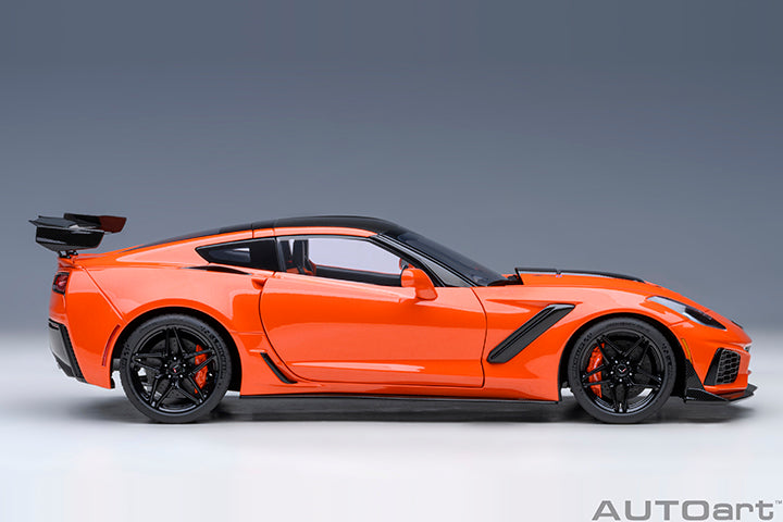 71279 CHEVROLET CORVETTE C7 ZR1 (SEBRING ORANGE TINTCOAT)