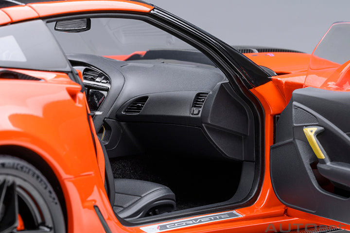 71279 CHEVROLET CORVETTE C7 ZR1 (SEBRING ORANGE TINTCOAT)