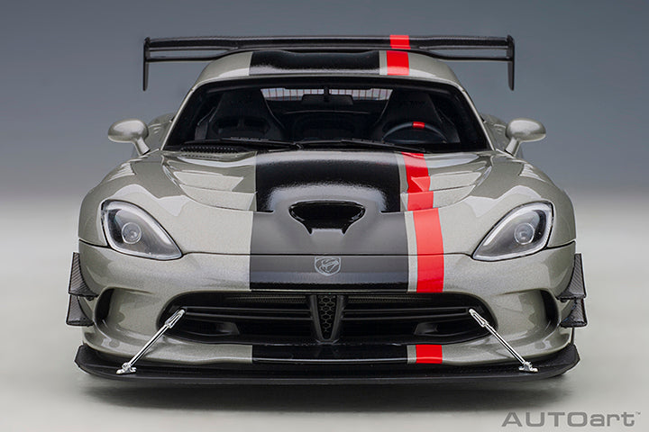 71733 DODGE VIPER ACR 2017 (BILLET SILVER METALLIC W/ BLACK STRIPES)