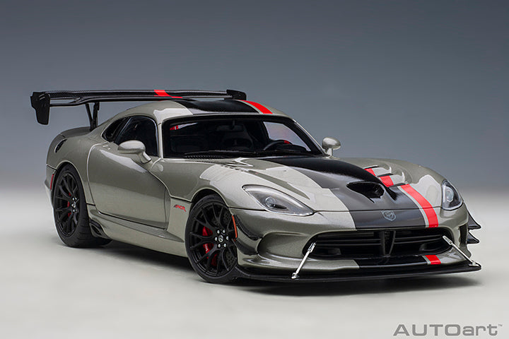 71733 DODGE VIPER ACR 2017 (BILLET SILVER METALLIC W/ BLACK STRIPES)