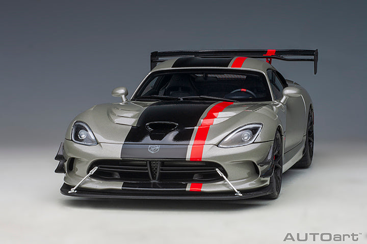 71733 DODGE VIPER ACR 2017 (BILLET SILVER METALLIC W/ BLACK STRIPES)
