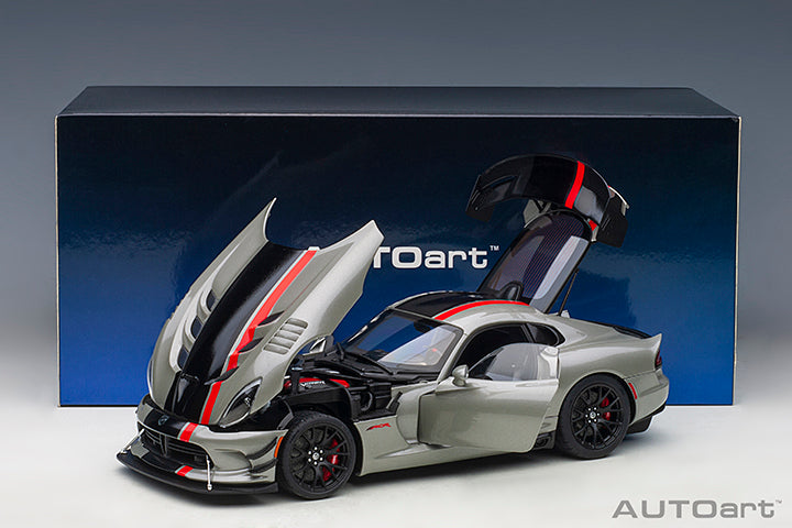 71733 DODGE VIPER ACR 2017 (BILLET SILVER METALLIC W/ BLACK STRIPES)