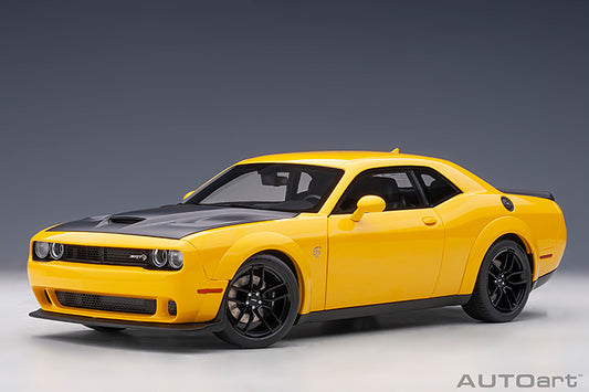71737 DODGE CHALLENGER SRT HELLCAT WIDEBODY 2018 (YELLOW JACKET/SATIN BLACK PAINTED HOOD)
