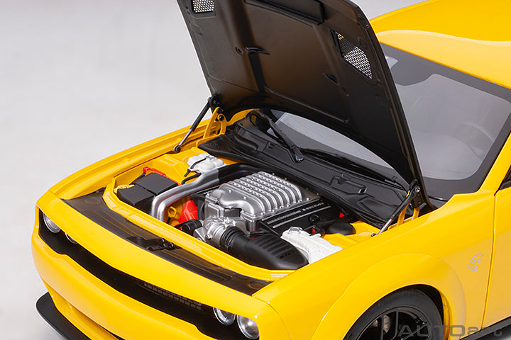 71737 DODGE CHALLENGER SRT HELLCAT WIDEBODY 2018 (YELLOW JACKET/SATIN BLACK PAINTED HOOD)