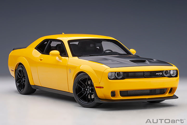 71737 DODGE CHALLENGER SRT HELLCAT WIDEBODY 2018 (YELLOW JACKET/SATIN BLACK PAINTED HOOD)