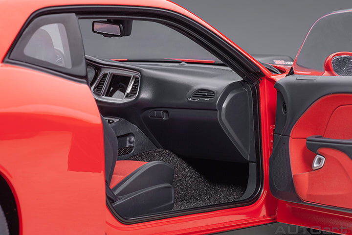 71741 DODGE CHALLENGER 392 HEMI SCAT PACK SHAKER 2018 (TORRED)