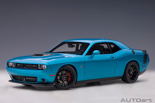 71742 DODGE CHALLENGER 392 HEMI SCAT PACK SHAKER 2018 (B5 BLUE PEARL COAT)