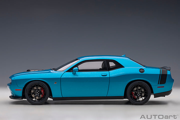 71742 DODGE CHALLENGER 392 HEMI SCAT PACK SHAKER 2018 (B5 BLUE PEARL COAT)