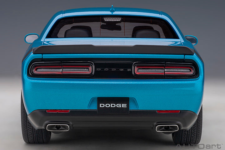 71742 DODGE CHALLENGER 392 HEMI SCAT PACK SHAKER 2018 (B5 BLUE PEARL COAT)